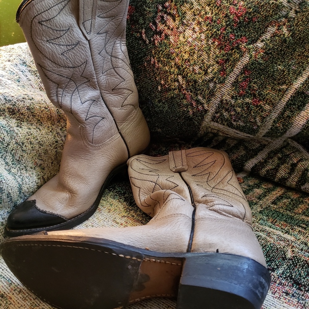 Ladies Cowboy Boots